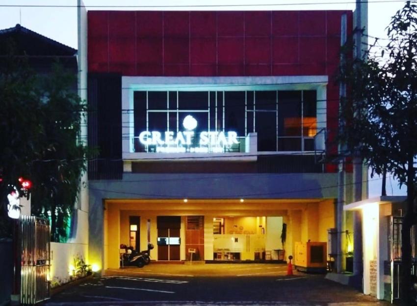 Great Star Hotel Ngadipuro Exterior photo